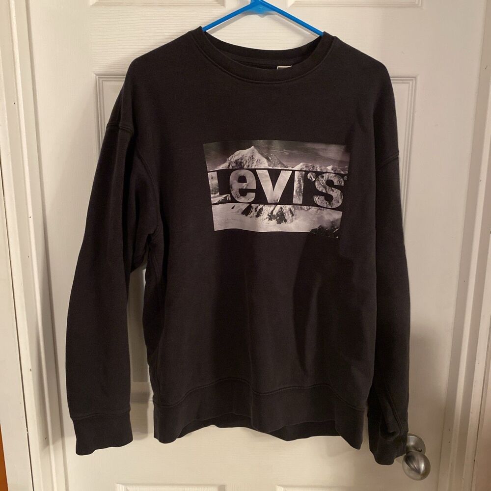 Levi’s Sweatshirt Men’s Size Medium Vintage Black Crew Neck Pullover Vintage